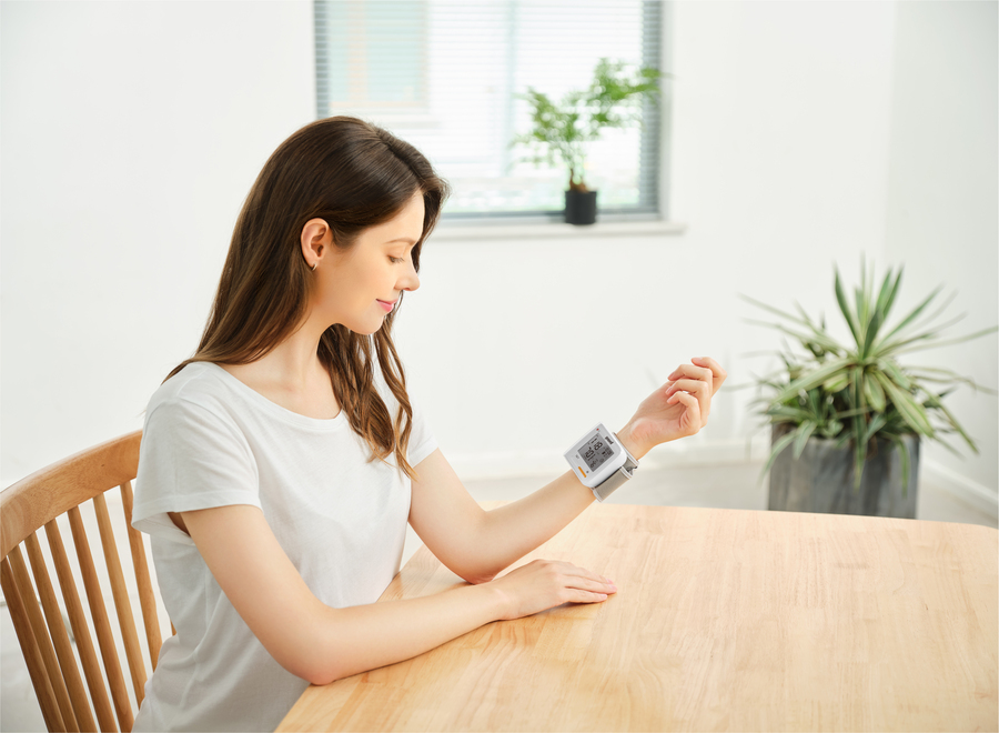 Yuwell Wrist Blood Pressure Monitor 8900 A